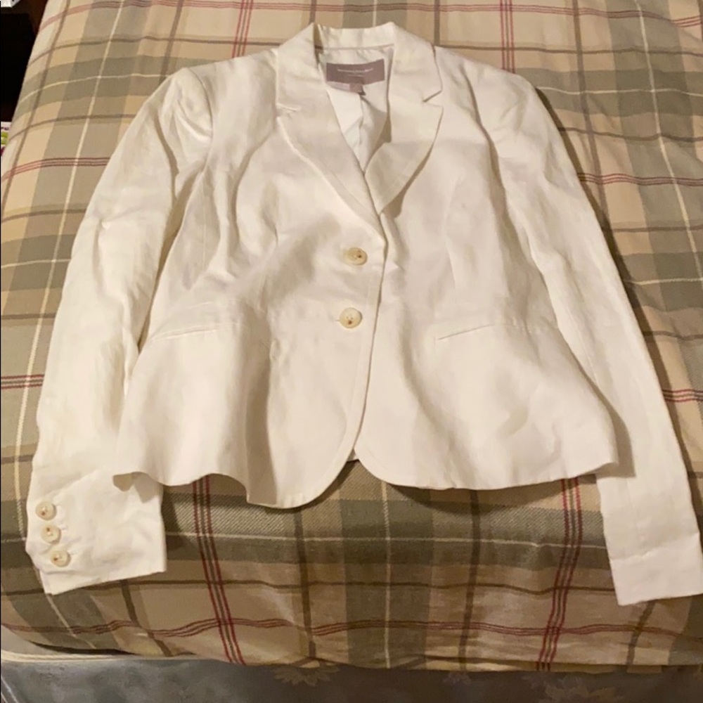 A white Banana Republic Factory 2 button blazer.